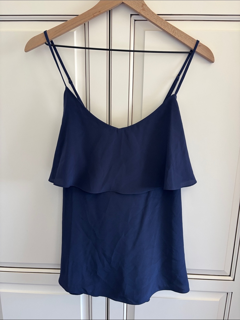 Lilly Pulitzer Sunset Top 100% Silk‎ Navy Blue Tank Adjustable Straps Tier XL